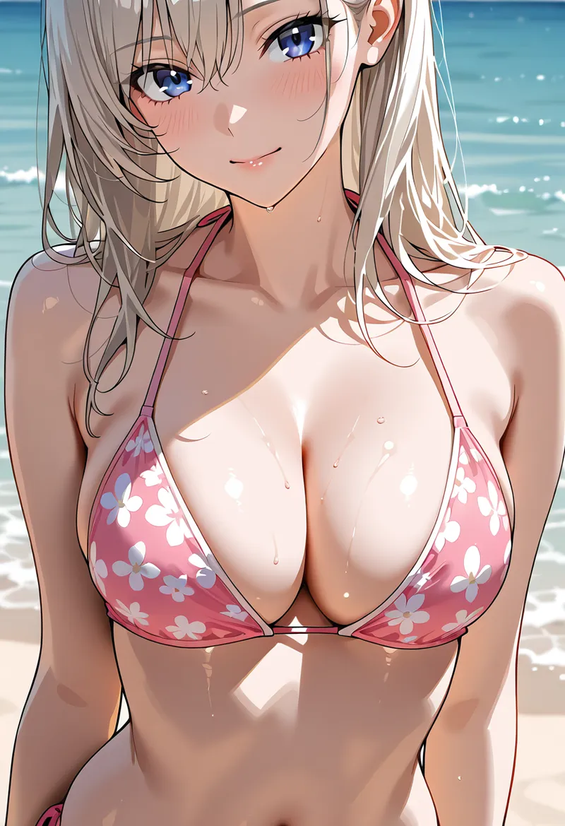 透き通るような青い瞳が印象的な美少女が、海を背景にした夏のビーチシーンで優しい笑顔を見せています。花柄のピンク系ビキニと潮風に揺れる銀色の長髪が、爽やかな季節の雰囲気を引き立てるアニメ調イラストです。