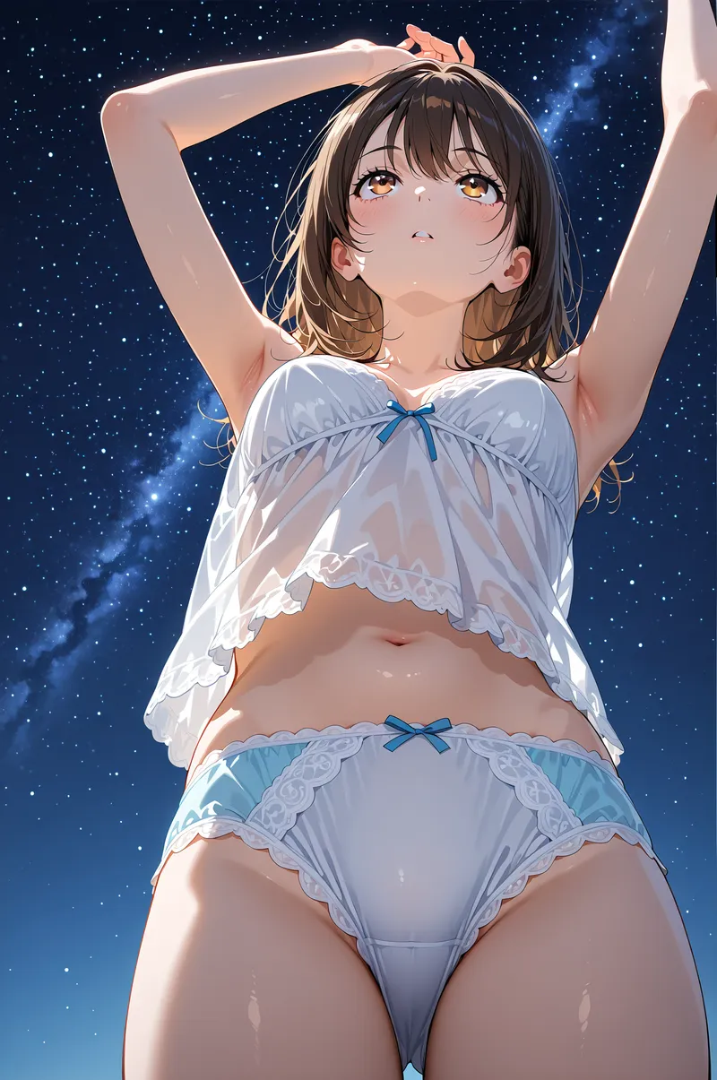 漆黒の星空を背景に、黒髪にリボンをあしらった少女が上を見つめます。白と青のレース地の清涼感あふれた衣装、優しい金色の瞳、柔らかな表情が印象的なアニメ調イラストです。