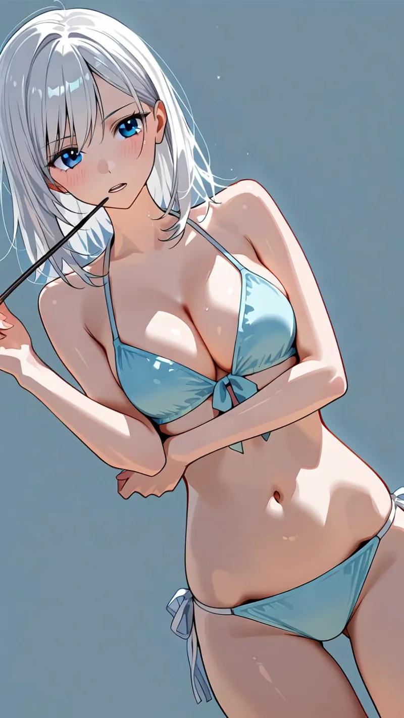 澄んだ青い瞳と銀色の長髪が印象的な、アニメ調の美少女イラスト。爽やかなブルーのビキニを身に纏い、落ち着いた灰色背景の中で微笑む優雅な構図です。