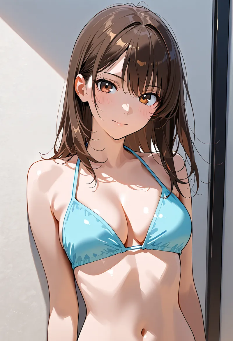 明るい光が差し込む室内で、茶色い髪の美少女がやさしい表情を浮かべています。青いトップスに身を包み、窓からの日差しが肌に柔らかく映るアニメ調イラストです。