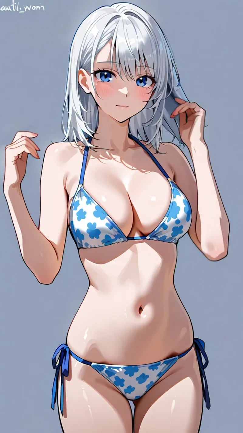 透き通るような白髪をショートボブにまとめた少女が、青い花柄のビキニを身に纏い、優しい微笑みで佇んでいます。柔らかな灰色背景に映える、アニメ調の繊細なポートレートです。